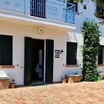 Among Olive Trees And Vineyards In Complete Relax - Torreselle Cinto Euganeo