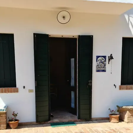 Апартаменты Among Olive Trees And Vineyards In Complete Relax - Torreselle *